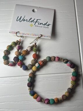 (NWT)World Finds Multicolor Fabric Bead Bracelet And Earrings
